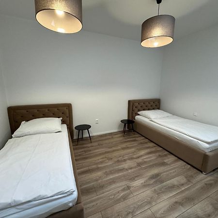 Project Ik Luxury Apartments Sered' المظهر الخارجي الصورة