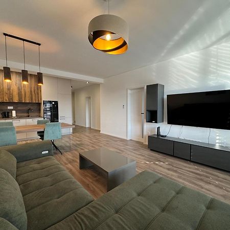 Project Ik Luxury Apartments Sered' المظهر الخارجي الصورة